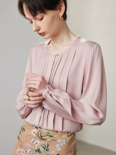 dongguan womenwear factory, dongguan womenwear supplier  ootd silk blouse silk pants silk top silk t shirt blouse women suits women shorts women coat women overcoat women pants women down coat women top women vest women silk slip women suspender women t shirt shape wear underwear women bra