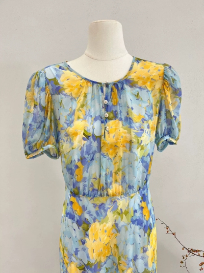 dongguan dress factory, dongguan dress supplier  summer dress silk dress silk skirt dress satin dress floral dress overall dress cotton dress skirt dress vintage dress bodycon dress slip dress A line dress lace dress chiffon dress chinese style dress