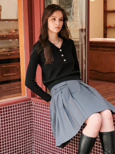 dongguan knitwear factory, dongguan knitwear supplier  cashmeres silk knitted top cardigan wool cardigan women sweater men sweater knitted dress knitted skirt knitted robe knitted overcoat knitted pullover knitted undershirts knitted top knitted vest knitted tank top knitted hoodie knitted t shirt knitted shirt knitted pants