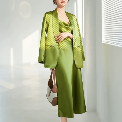 dongguan womenwear factory, dongguan womenwear supplier  ootd silk blouse silk pants silk top silk t shirt blouse women suits women shorts women coat women overcoat women pants women down coat women top women vest women silk slip women suspender women t shirt shape wear underwear women bra