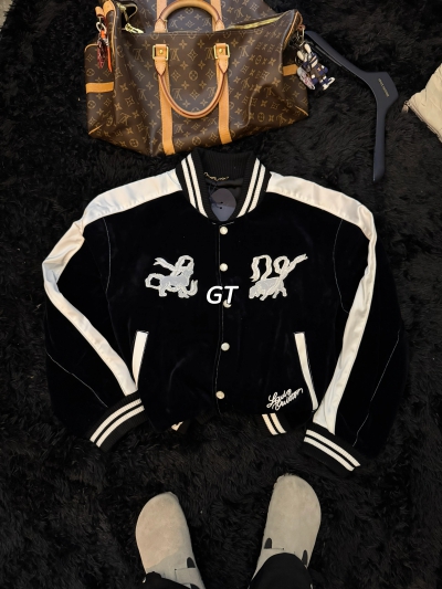dongguan streetwear factory, dongguan streetwear supplier  men jeans men coat men down coat women jeans cargo pants casual pants t shirt washed t shirt cropped t shirt polo shirt hoodie jogger women jogger jacket rush guard baseball jacket men shirt men vest casual shirt hawaii shirt