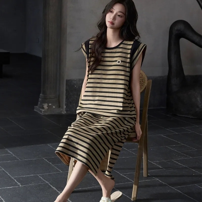 dongguan loungewear factory, dongguan loungewear supplier  silk pajamas silk robe pajamas silk women suits silk men suits silk sleep dress silk slip dress silk pants common pajamas men pajamas cotton pajamas sexy lingerie