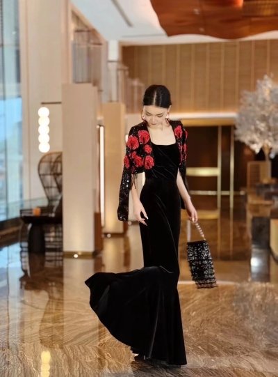 dongguan womenwear factory, dongguan womenwear supplier  ootd silk blouse silk pants silk top silk t shirt blouse women suits women shorts women coat women overcoat women pants women down coat women top women vest women silk slip women suspender women t shirt shape wear underwear women bra