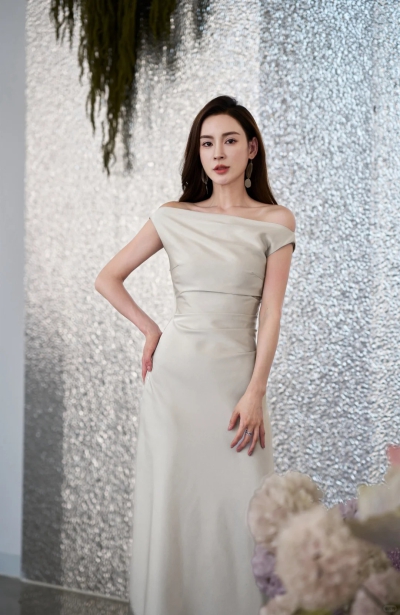 dongguan womenwear factory, dongguan womenwear supplier  ootd silk blouse silk pants silk top silk t shirt blouse women suits women shorts women coat women overcoat women pants women down coat women top women vest women silk slip women suspender women t shirt shape wear underwear women bra