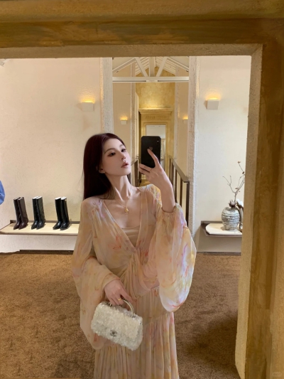 dongguan womenwear factory, dongguan womenwear supplier  ootd silk blouse silk pants silk top silk t shirt blouse women suits women shorts women coat women overcoat women pants women down coat women top women vest women silk slip women suspender women t shirt shape wear underwear women bra