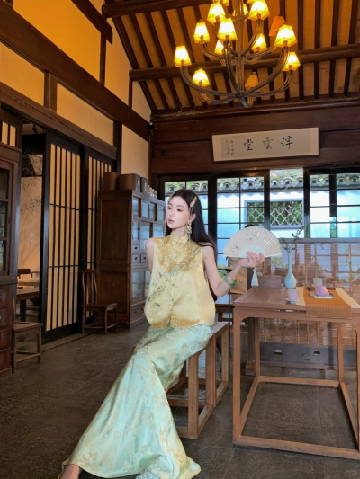dongguan womenwear factory, dongguan womenwear supplier  ootd silk blouse silk pants silk top silk t shirt blouse women suits women shorts women coat women overcoat women pants women down coat women top women vest women silk slip women suspender women t shirt shape wear underwear women bra