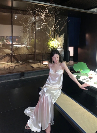 dongguan womenwear factory, dongguan womenwear supplier  ootd silk blouse silk pants silk top silk t shirt blouse women suits women shorts women coat women overcoat women pants women down coat women top women vest women silk slip women suspender women t shirt shape wear underwear women bra