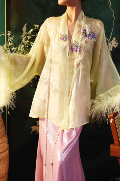dongguan womenwear factory, dongguan womenwear supplier  ootd silk blouse silk pants silk top silk t shirt blouse women suits women shorts women coat women overcoat women pants women down coat women top women vest women silk slip women suspender women t shirt shape wear underwear women bra