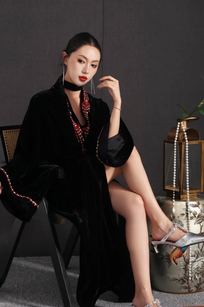 dongguan womenwear factory, dongguan womenwear supplier  ootd silk blouse silk pants silk top silk t shirt blouse women suits women shorts women coat women overcoat women pants women down coat women top women vest women silk slip women suspender women t shirt shape wear underwear women bra