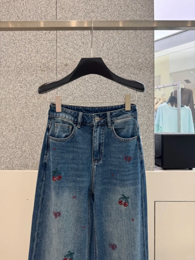 dongguan streetwear factory, dongguan streetwear  women jeans  supplier