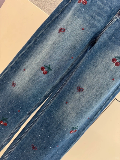 dongguan streetwear factory, dongguan streetwear  women jeans  supplier