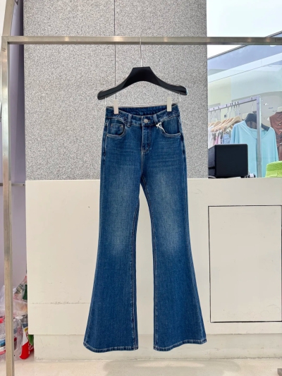 dongguan streetwear factory, dongguan streetwear supplier  men jeans men coat men down coat women jeans cargo pants casual pants t shirt washed t shirt cropped t shirt polo shirt hoodie jogger women jogger jacket rush guard baseball jacket men shirt men vest casual shirt hawaii shirt