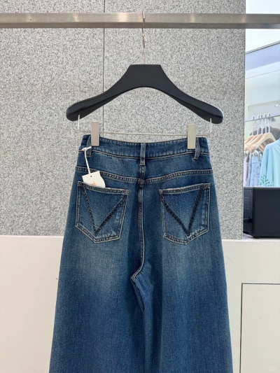 dongguan streetwear factory, dongguan streetwear  women jeans  supplier