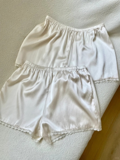 dongguan loungewear factory, dongguan loungewear supplier  silk pajamas silk robe pajamas silk women suits silk men suits silk sleep dress silk slip dress silk pants common pajamas men pajamas cotton pajamas sexy lingerie