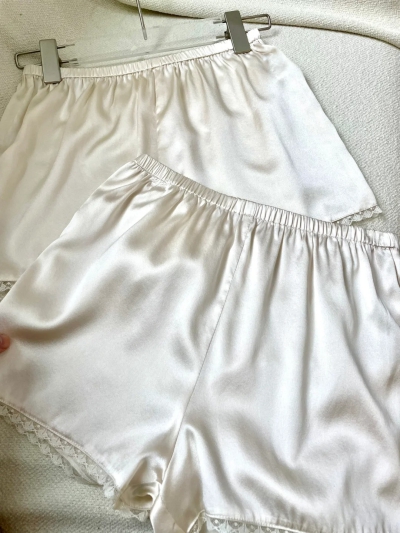 dongguan loungewear factory, dongguan loungewear supplier  silk pajamas silk robe pajamas silk women suits silk men suits silk sleep dress silk slip dress silk pants common pajamas men pajamas cotton pajamas sexy lingerie