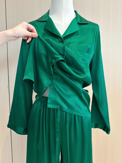 dongguan silk robe dongguan silk slip dongguan silk sleep dress dongguan silk pajamas dongguan sexy pajamas dongguan men silk pajamas dongguan lingerie dongguan underwear dongguan  