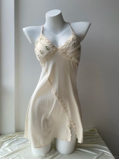 dongguan silk robe dongguan silk slip dongguan silk sleep dress dongguan silk pajamas dongguan sexy pajamas dongguan men silk pajamas dongguan lingerie dongguan underwear dongguan  