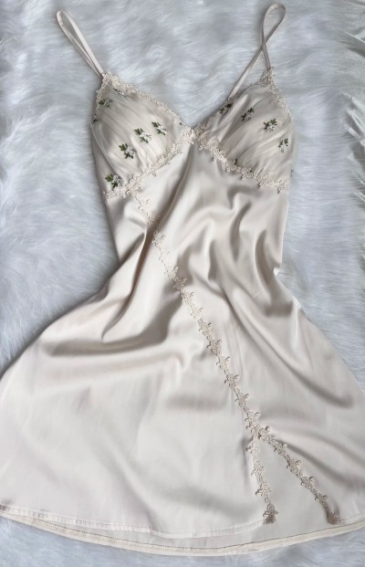 dongguan silk robe dongguan silk slip dongguan silk sleep dress dongguan silk pajamas dongguan sexy pajamas dongguan men silk pajamas dongguan lingerie dongguan underwear dongguan  