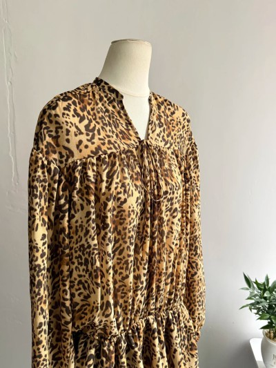 dongguan ootd dongguan women pants dongguan women shorts dongguan tops dongguan blouse dongguan silk blouse dongguan dress dongguan silk dress dongguan skirt dress dongguan women blazer dongguan boutique 