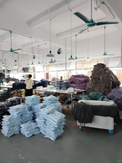 dongguan essentials dongguan hoodie dongguan t shirt dongguan shirt dongguan polo shirt dongguan coat dongguan jacket dongguan sweatpants dongguan pants dongguan shorts dongguan crop t shirt 