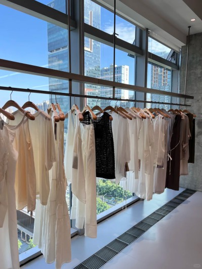 dongguan essentials dongguan hoodie dongguan t shirt dongguan shirt dongguan polo shirt dongguan coat dongguan jacket dongguan sweatpants dongguan pants dongguan shorts dongguan crop t shirt 