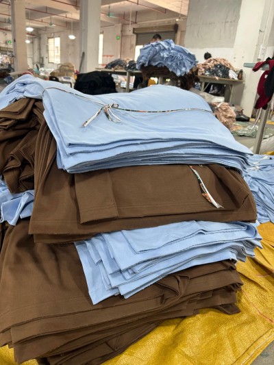 dongguan essentials dongguan hoodie dongguan t shirt dongguan shirt dongguan polo shirt dongguan coat dongguan jacket dongguan sweatpants dongguan pants dongguan shorts dongguan crop t shirt 