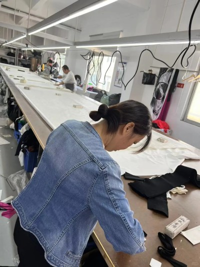 dongguan essentials dongguan hoodie dongguan t shirt dongguan shirt dongguan polo shirt dongguan coat dongguan jacket dongguan sweatpants dongguan pants dongguan shorts dongguan crop t shirt 