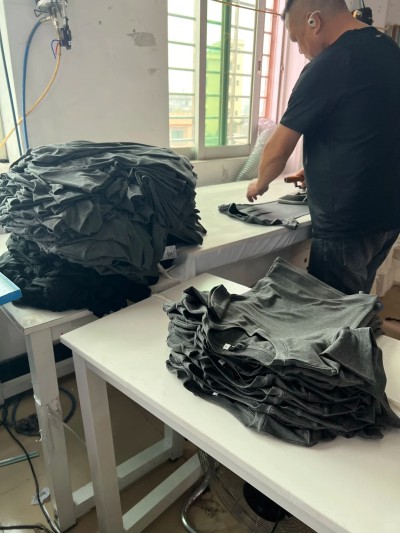 dongguan essentials dongguan hoodie dongguan t shirt dongguan shirt dongguan polo shirt dongguan coat dongguan jacket dongguan sweatpants dongguan pants dongguan shorts dongguan crop t shirt 
