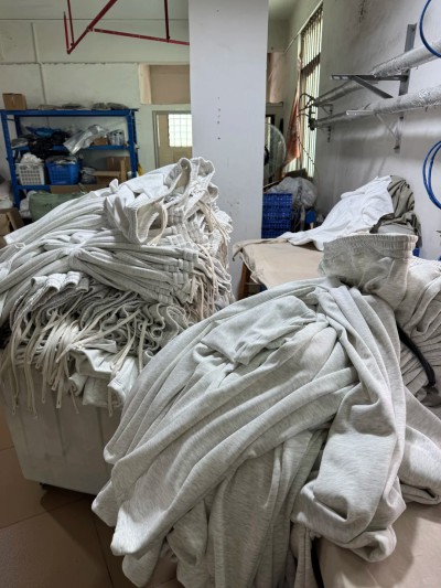 dongguan essentials dongguan hoodie dongguan t shirt dongguan shirt dongguan polo shirt dongguan coat dongguan jacket dongguan sweatpants dongguan pants dongguan shorts dongguan crop t shirt 