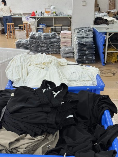 dongguan essentials dongguan hoodie dongguan t shirt dongguan shirt dongguan polo shirt dongguan coat dongguan jacket dongguan sweatpants dongguan pants dongguan shorts dongguan crop t shirt 