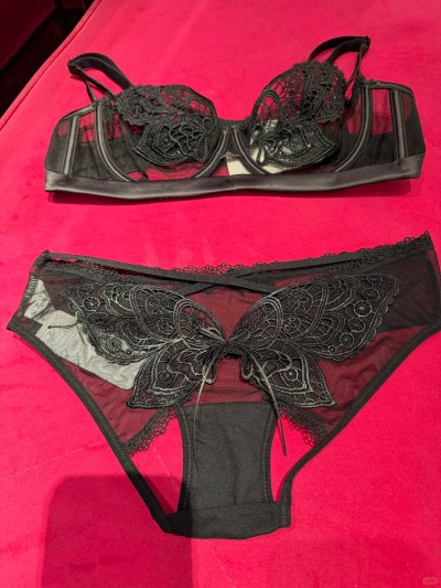 dongguan silk robe dongguan silk slip dongguan silk sleep dress dongguan silk pajamas dongguan men silk pajamas dongguan lingerie dongguan underwear dongguan sexy pajamas 